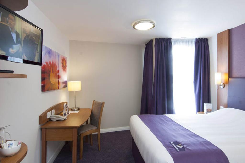 Premier Inn Southampton Airport North Stoneham Quarto foto