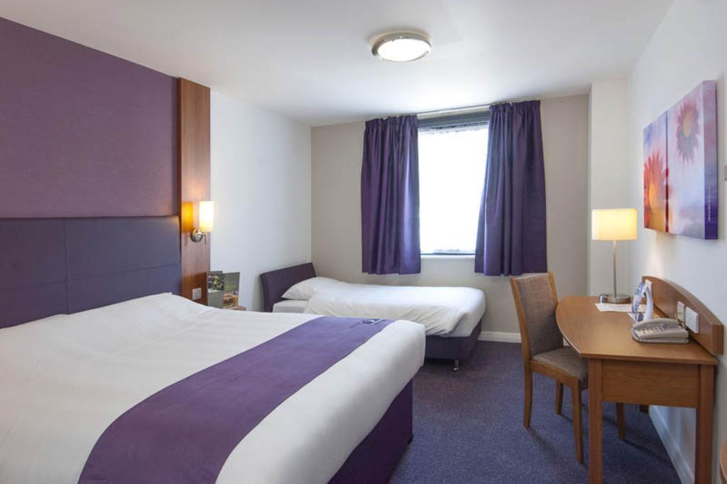 Premier Inn Southampton Airport North Stoneham Quarto foto