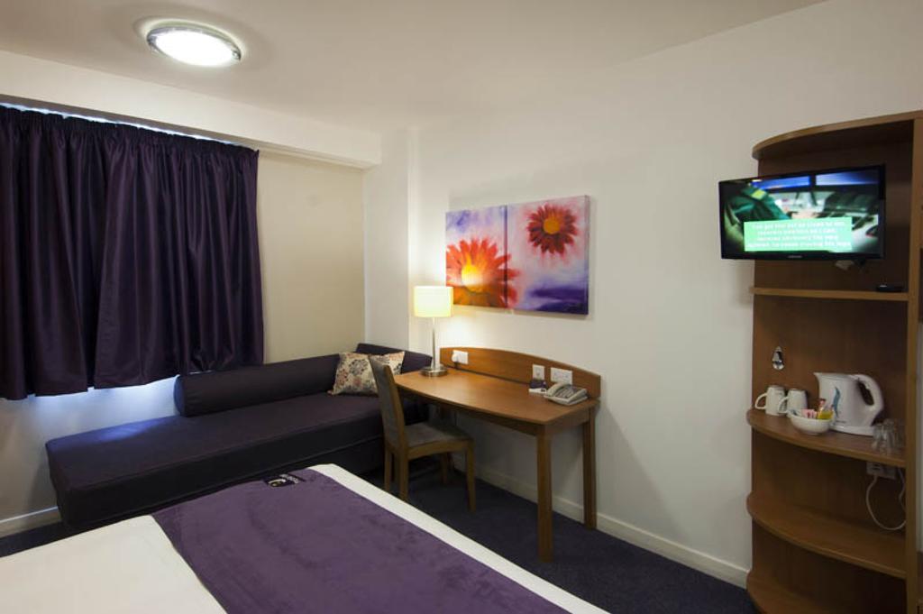 Premier Inn Southampton Airport North Stoneham Exterior foto