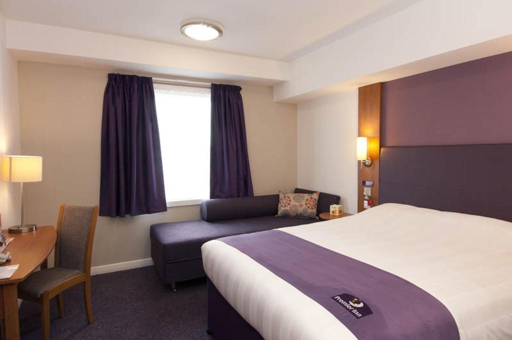 Premier Inn Southampton Airport North Stoneham Quarto foto