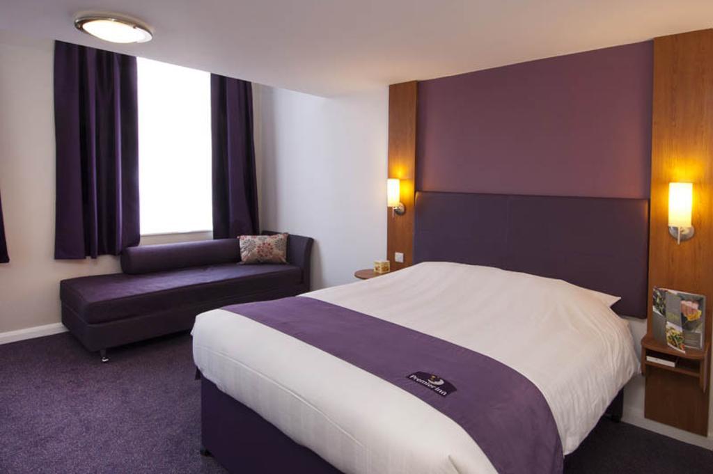 Premier Inn Southampton Airport North Stoneham Exterior foto